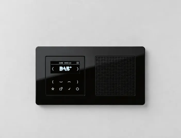 JUNG Smart Radio DAB+ in Schwarz mit digitalem Display, Touch-Bedienung und integriertem Lautsprecher