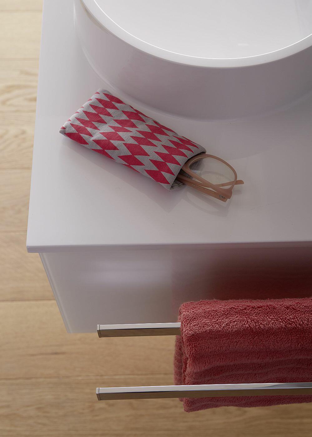 Handtuchhalter der Serie artv on Emco